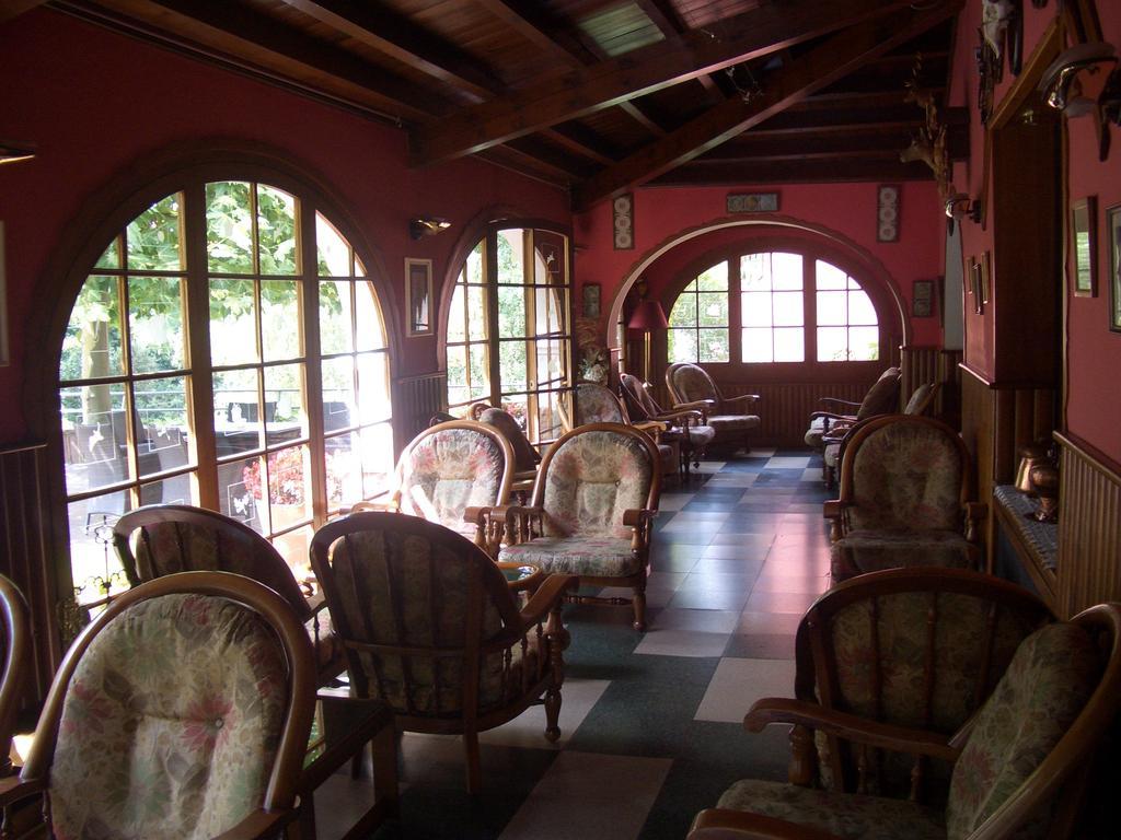 Hostal De La Gloria Віладрау Екстер'єр фото